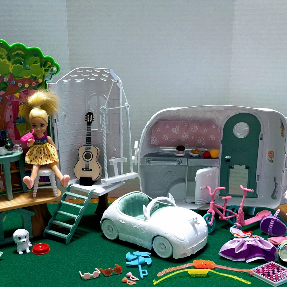 Girls' Playset Convertible Car and Doll Accessories - White and Pink